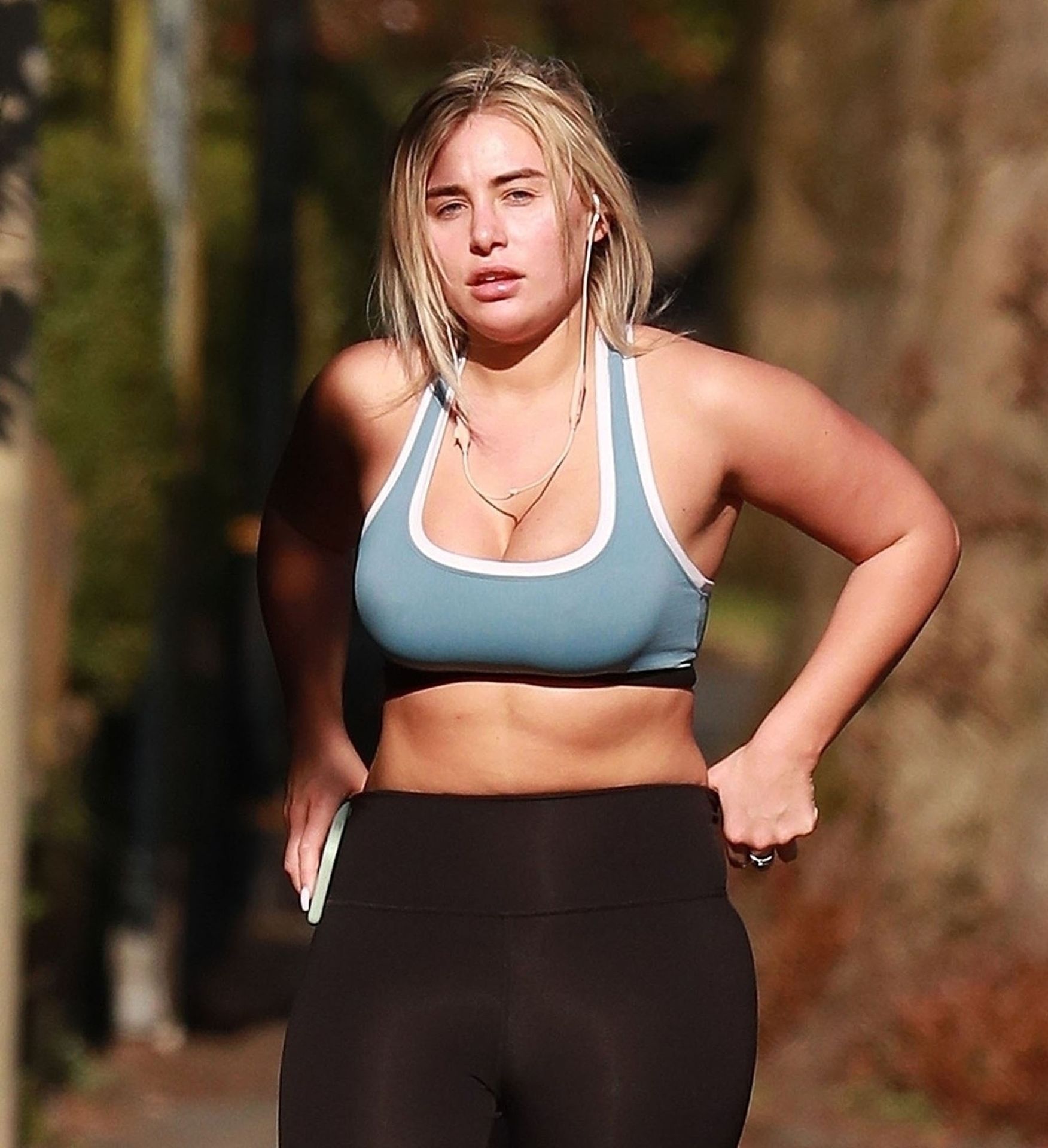 Ellie Brown Stays In Shape With Her Allowed Once A Day Of Exercise 0013