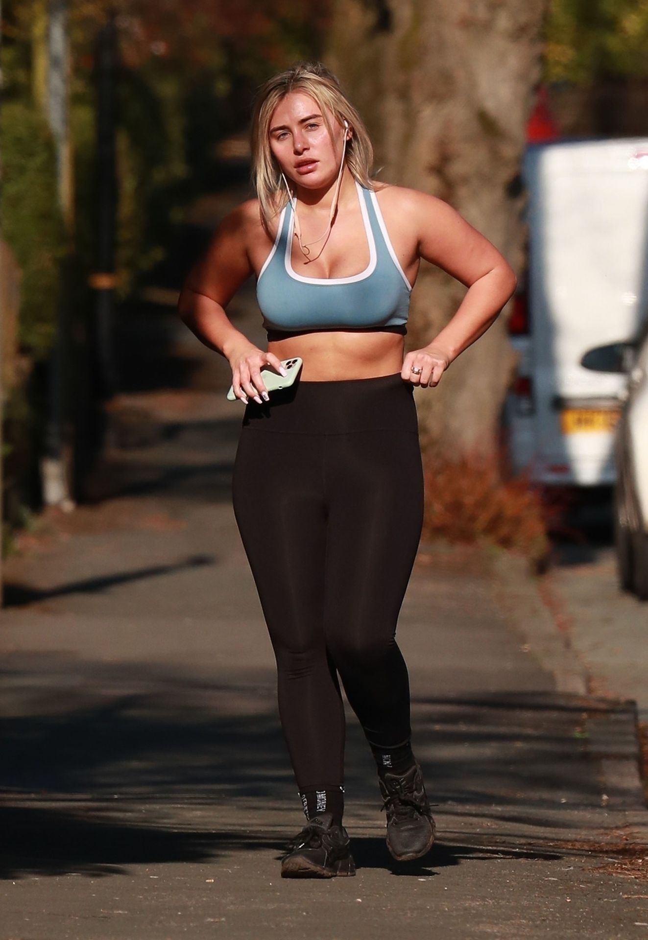 Ellie Brown Stays In Shape With Her Allowed Once A Day Of Exercise 0020