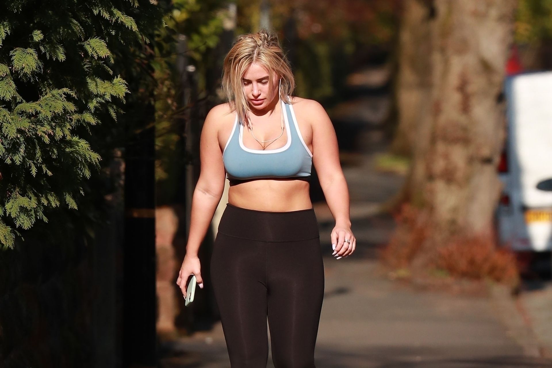 Ellie Brown Stays In Shape With Her Allowed Once A Day Of Exercise 0022