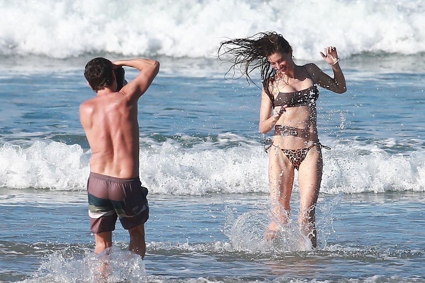 Gisele Bundchen Puts Her Incredible Bikini Body On Display During A Beach Photoshoot 0024