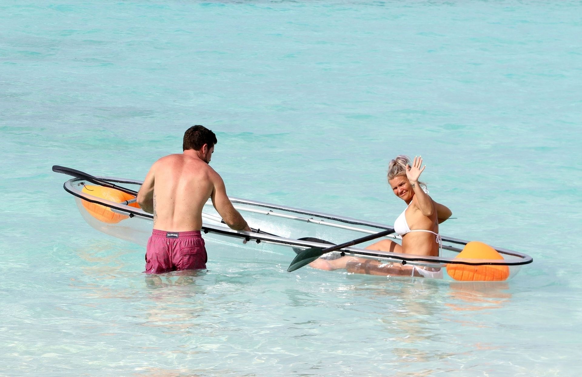 Kerry Katona & Ryan Mahoney Jump In A Canoe For Some Fun In The Indian Ocean 0022