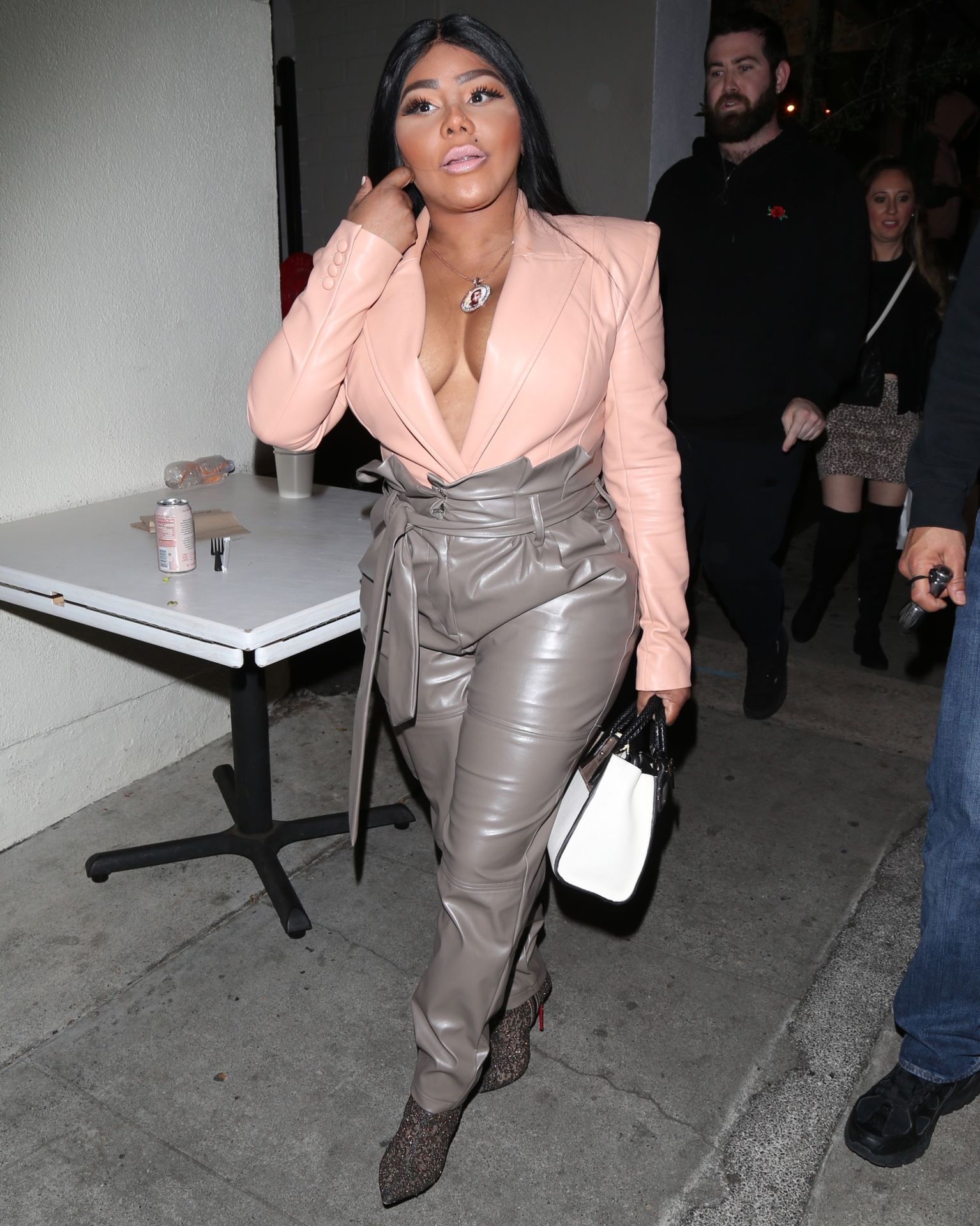 Lil’ Kim Seen Outside Craig’s Restaurant In West Hollywood 0079