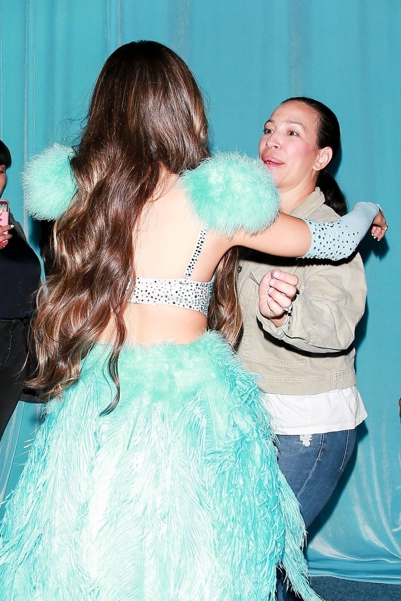 Madison Beer Puts On A Sexy Display In A Blue Feather Ensemble While Arriving At Her 21st Bi 0125