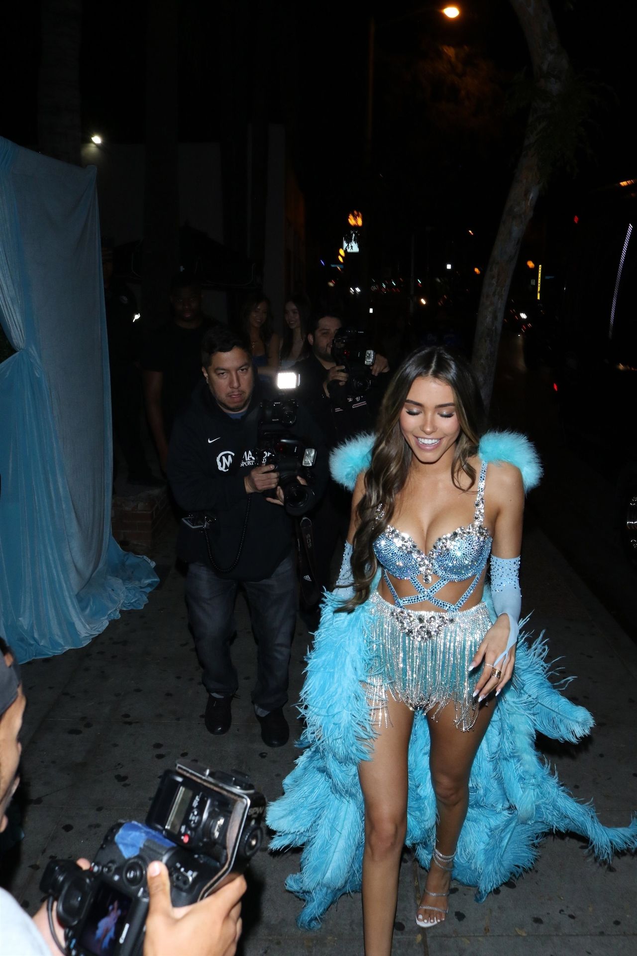 Madison Beer Puts On A Sexy Display In A Blue Feather Ensemble While Arriving At Her 21st Bi 0167