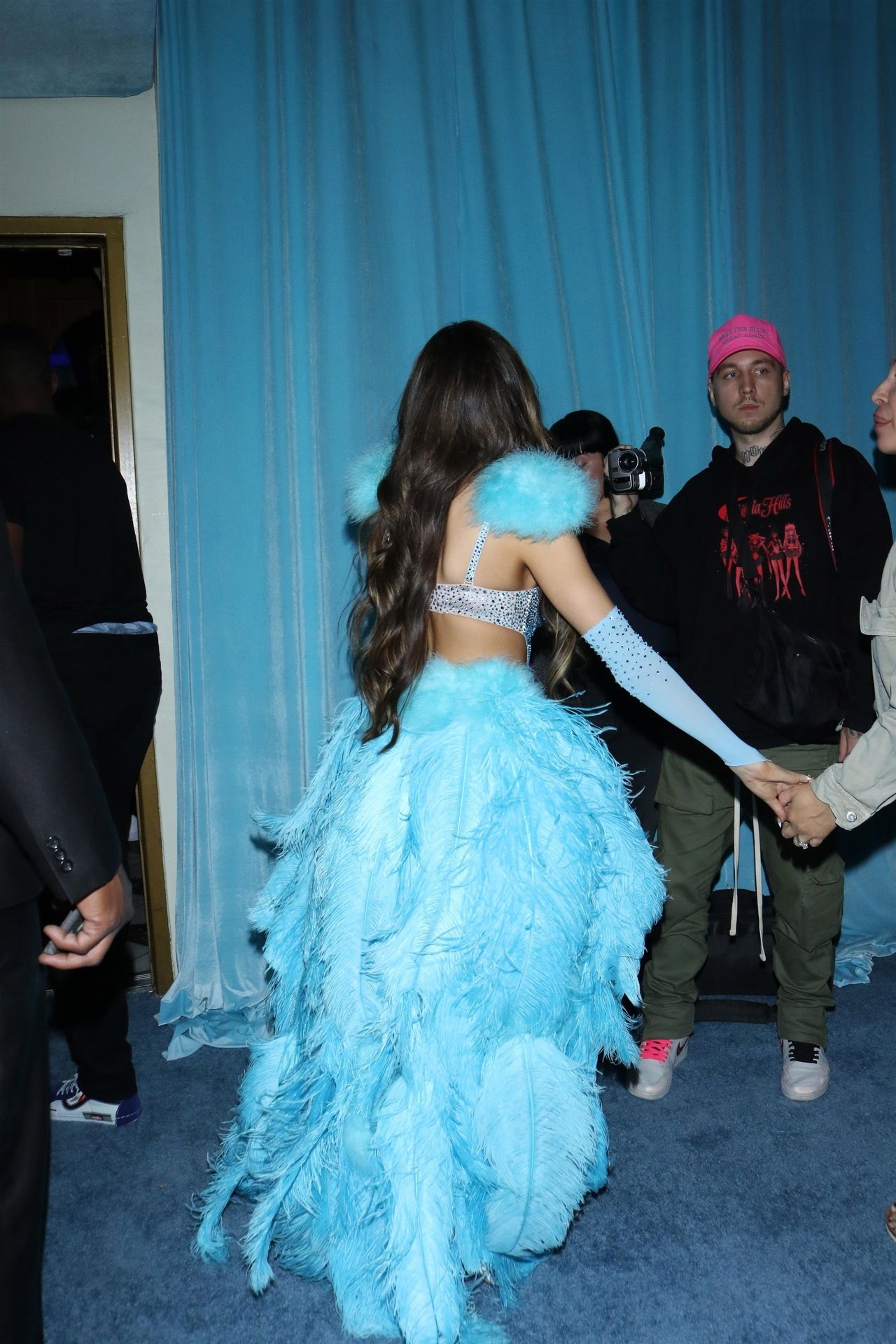 Madison Beer Puts On A Sexy Display In A Blue Feather Ensemble While Arriving At Her 21st Bi 0173