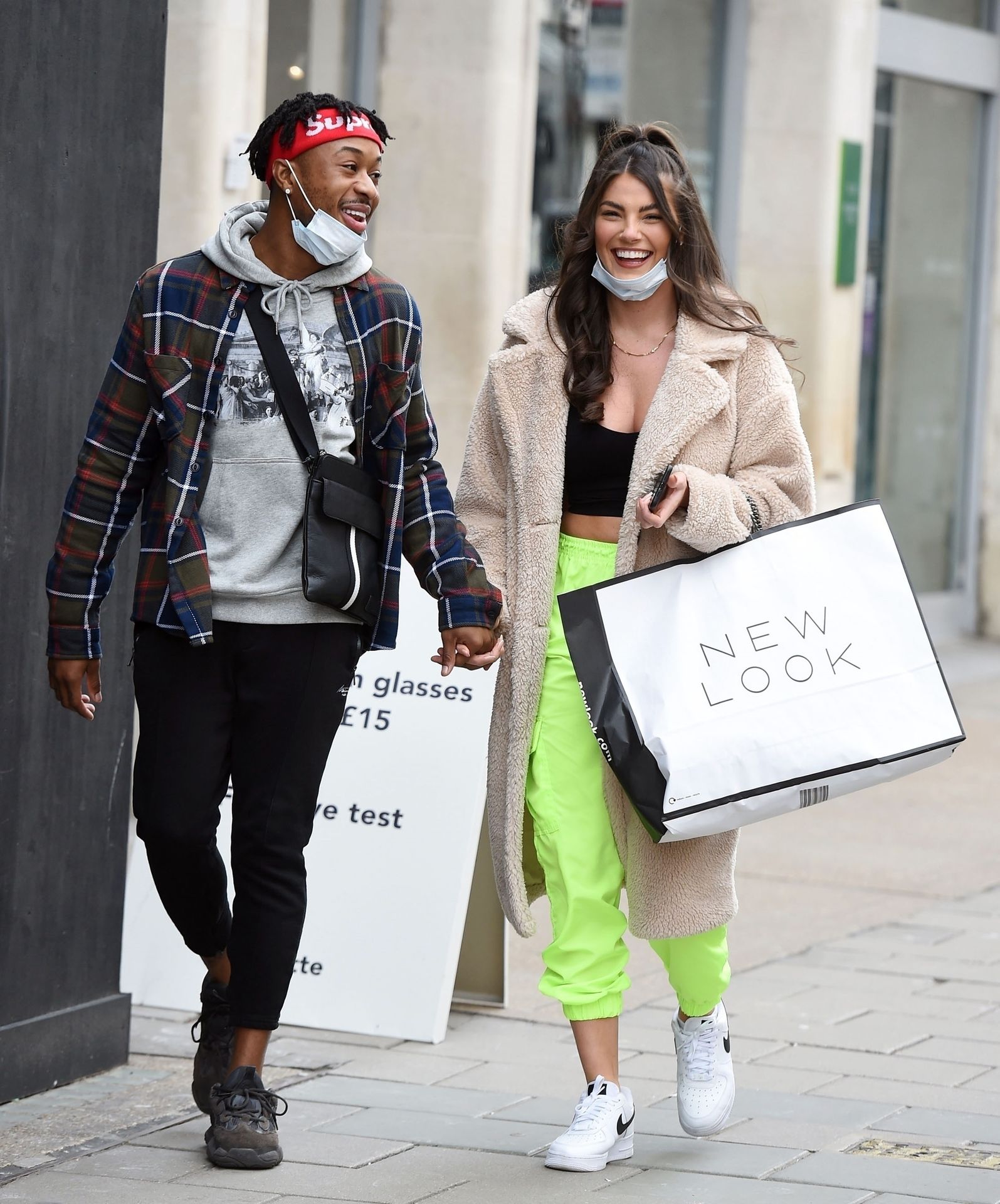 Rebecca Gormley & Biggs Chris Are Seen Kissing For The Cameras In London 0014