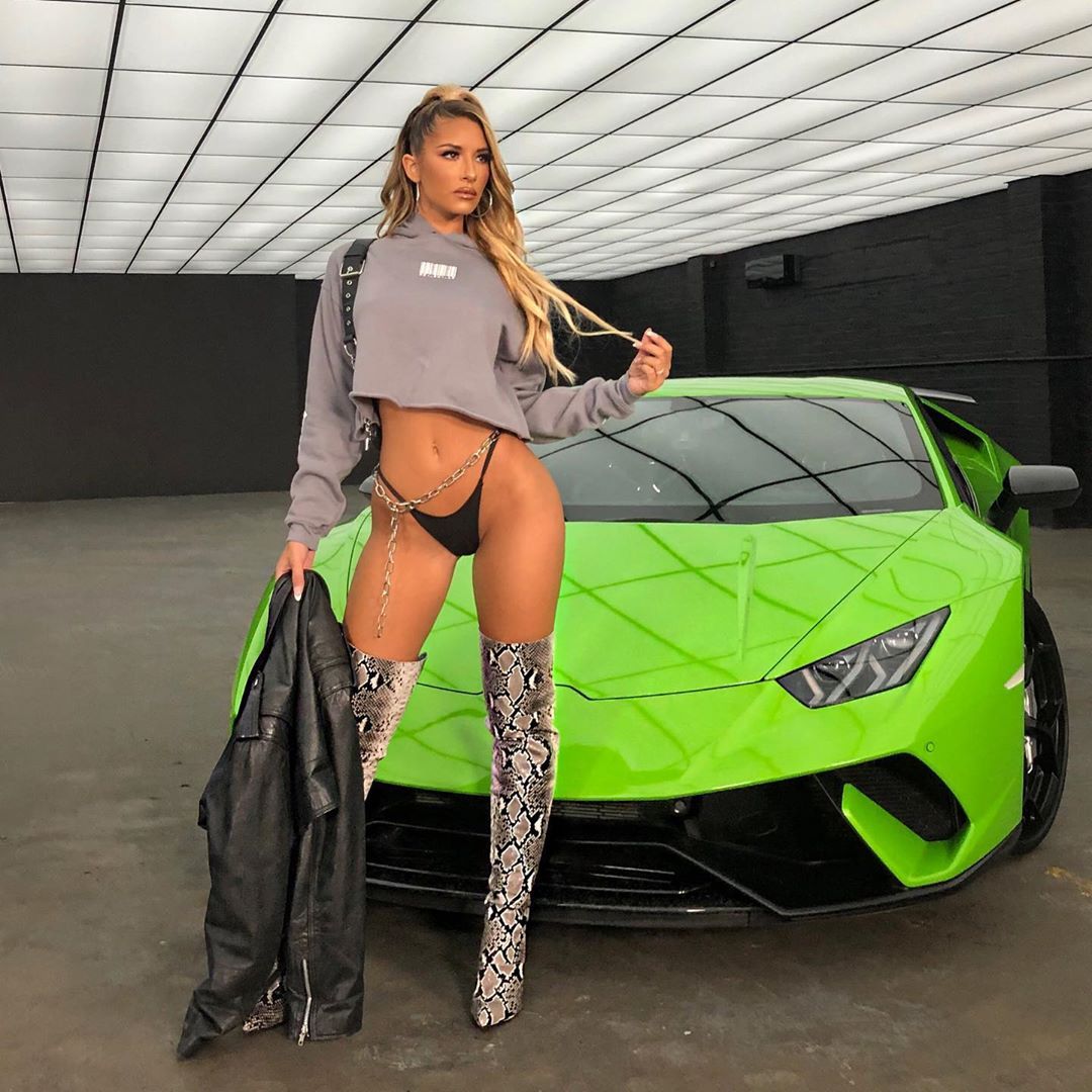 Sierra Skye Nude & Sexy 0022