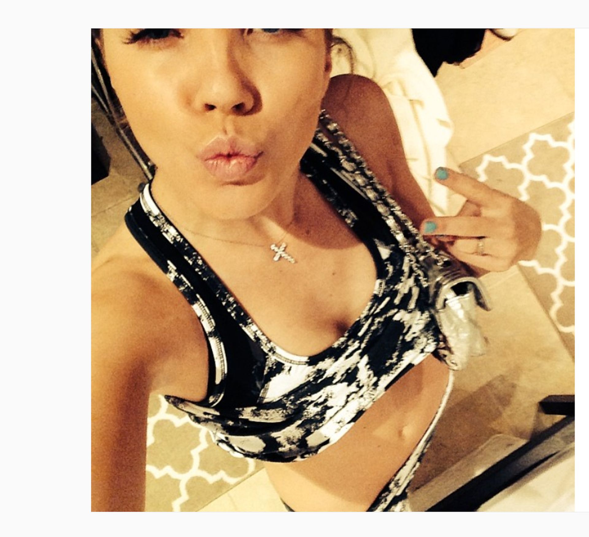 Victoria Swarovski Sexy 0017