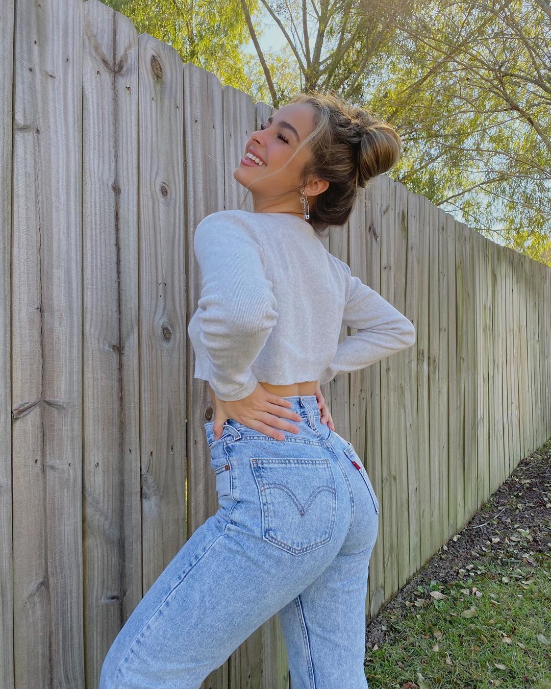 Addison Rae Sexy 0011