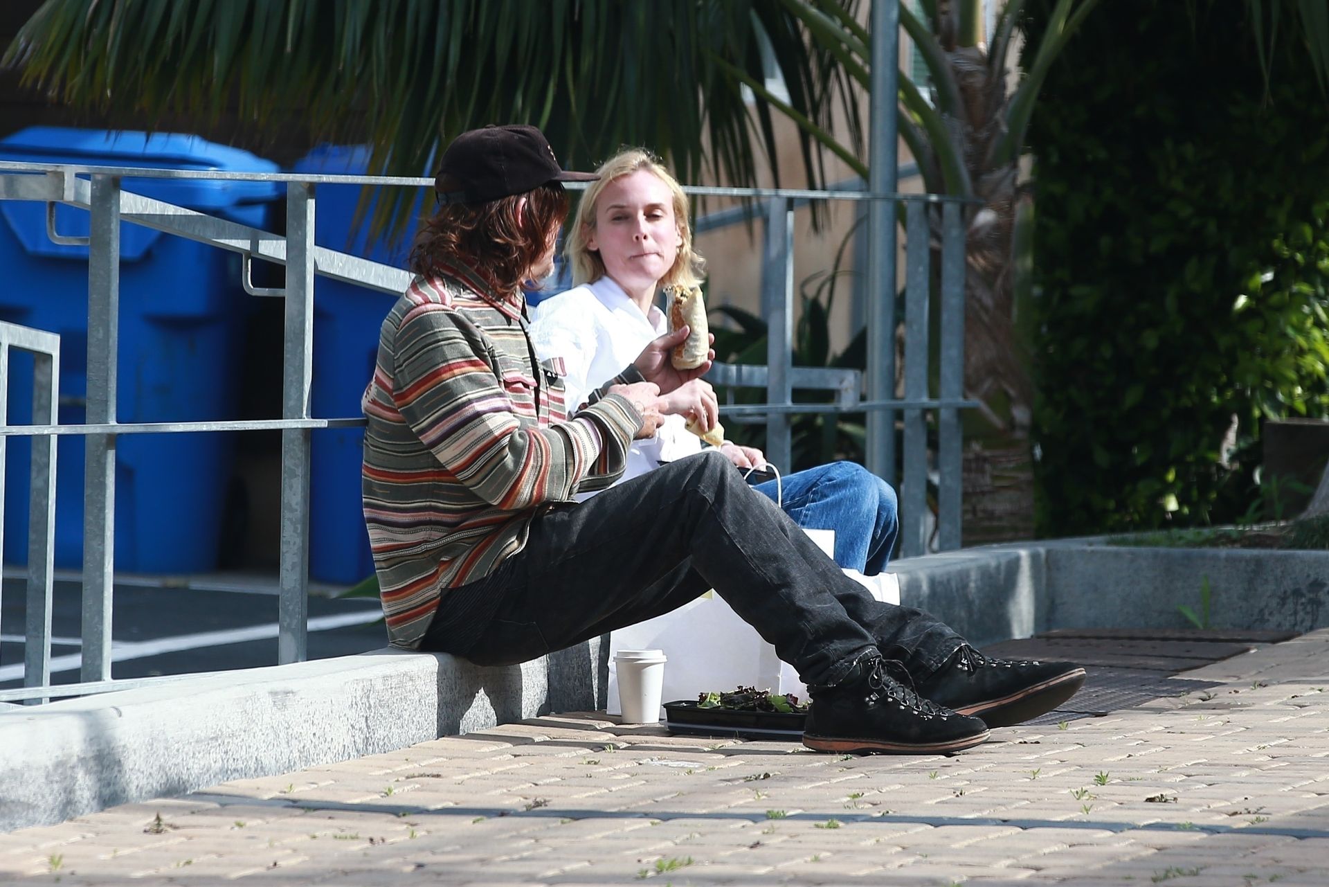 Diane Kruger & Norman Reedus Put On A Sweet Pda Display In Malibu 0005