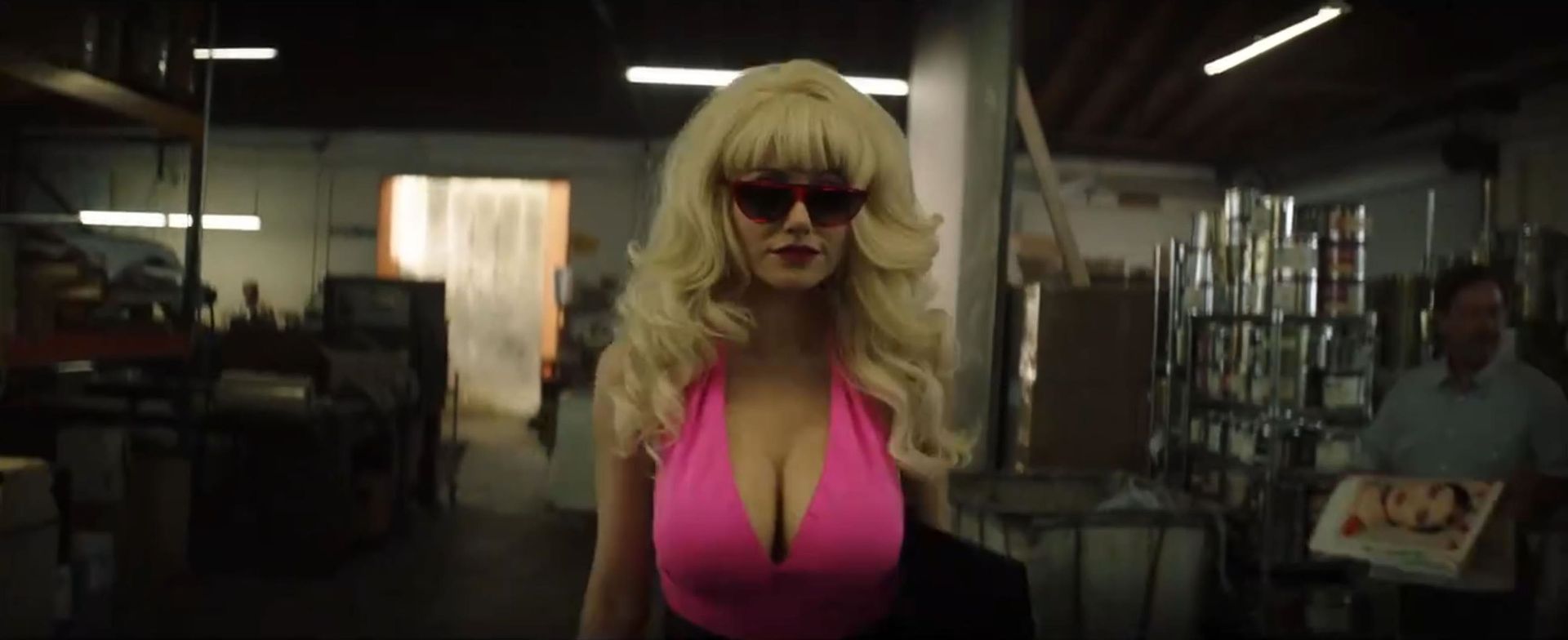 Emmy Rossum Looks Sexy As The Iconic Billboard Queen Of Los Angeles 0006