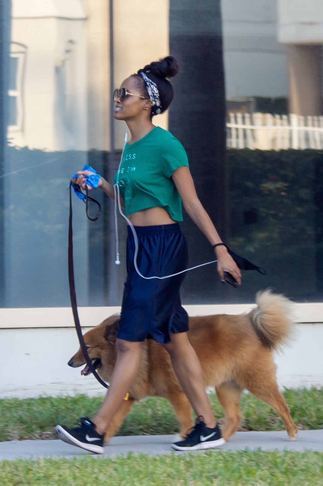 Rachel Absolo Is Seen In Miami During Covid 19 Lockdown 0013