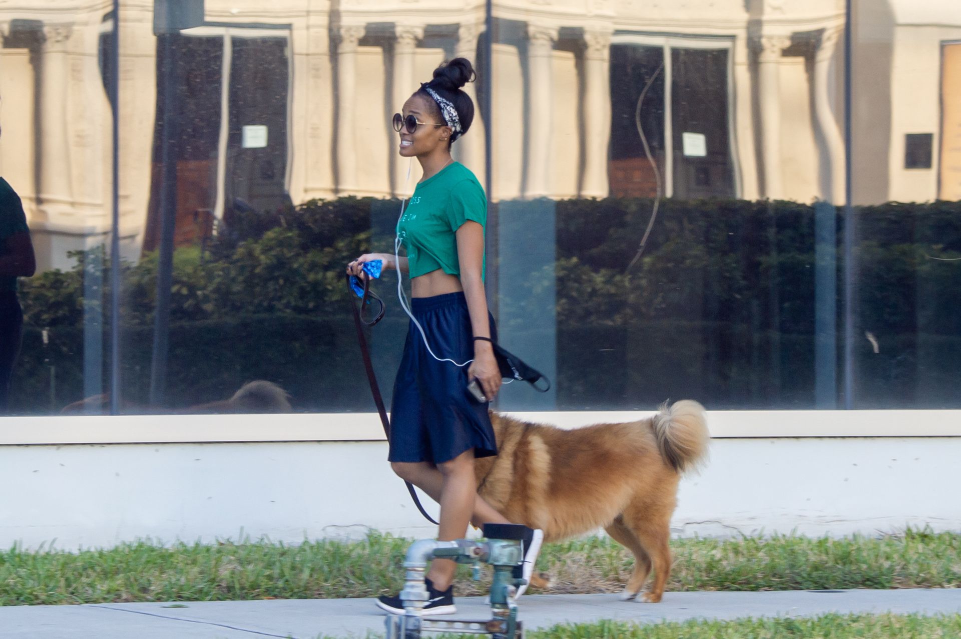 Rachel Absolo Is Seen In Miami During Covid 19 Lockdown 0014