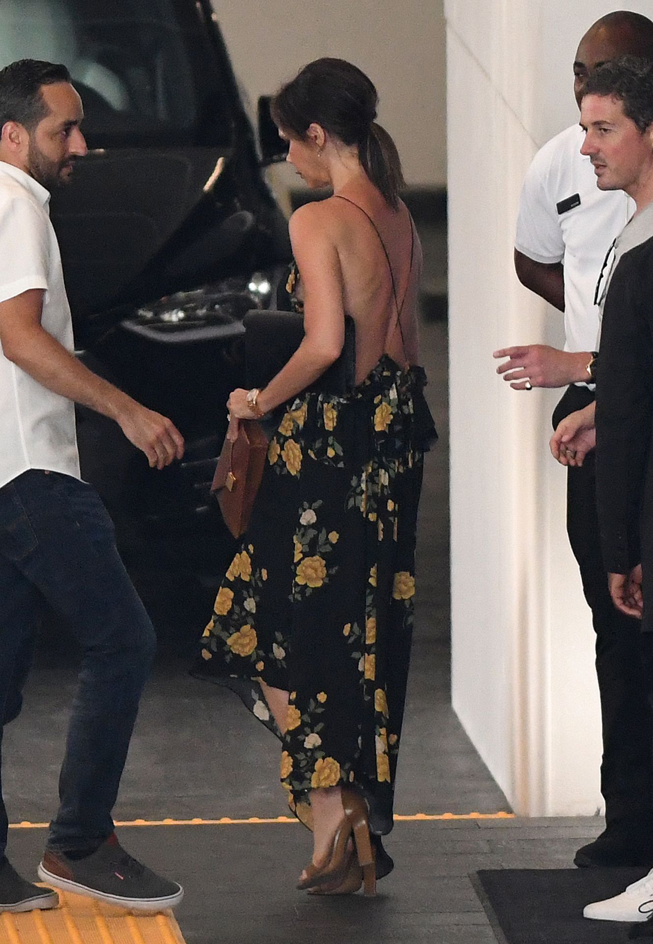 Victoria Beckham Wears A Backless Dress As She Goes Luxury Apartment Hunting In Miami 0007