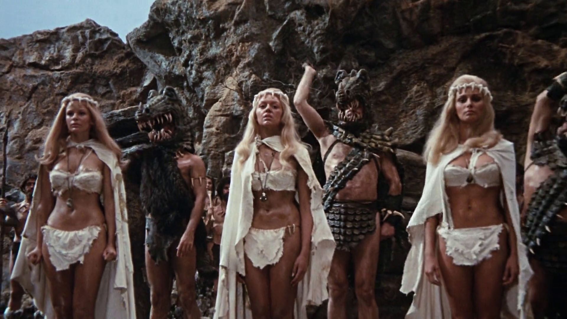 Victoria Vetri Nude & Sexy – When Dinosaurs Ruled The Earth 0001