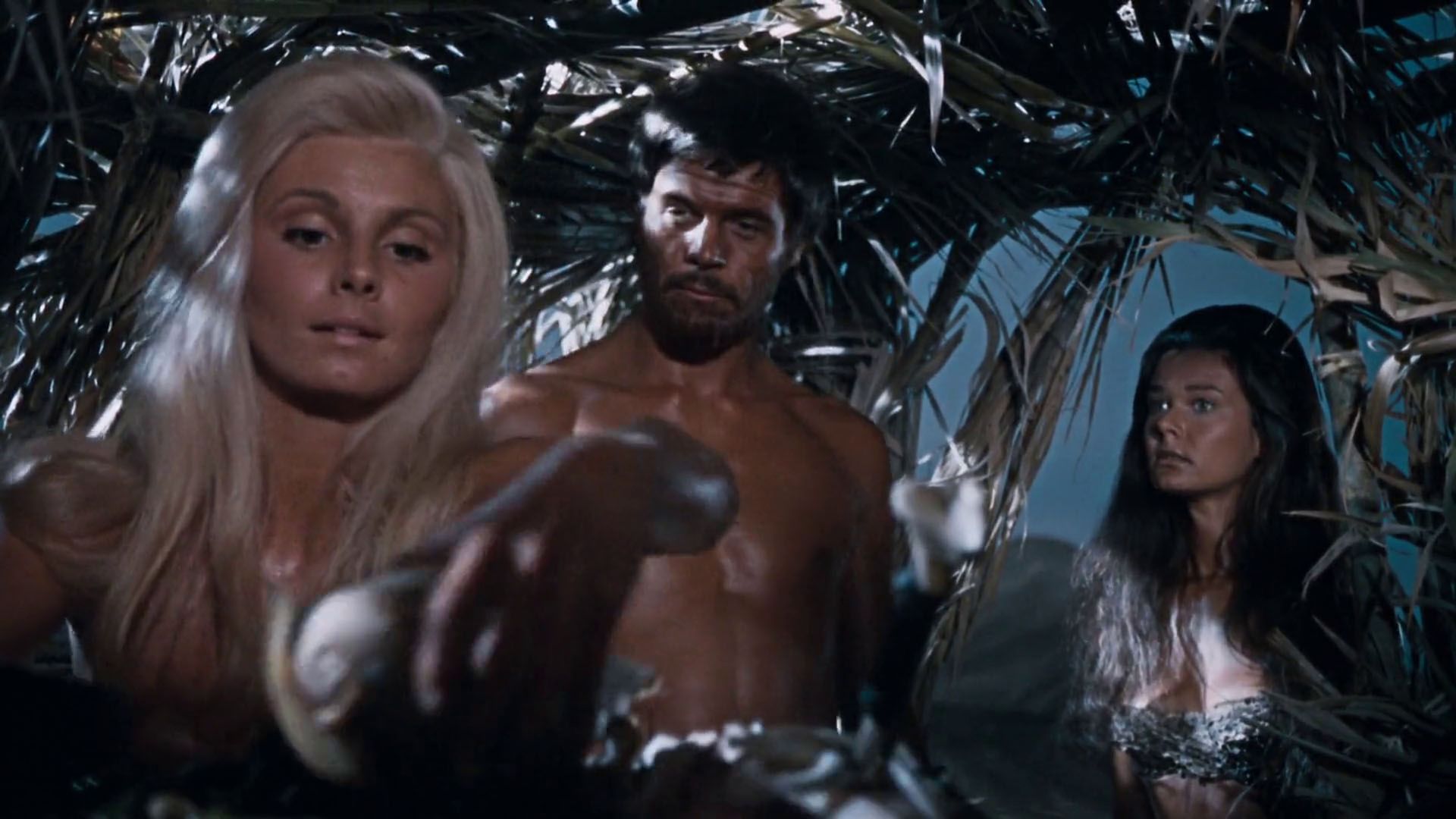 Victoria Vetri Nude & Sexy – When Dinosaurs Ruled The Earth 0011