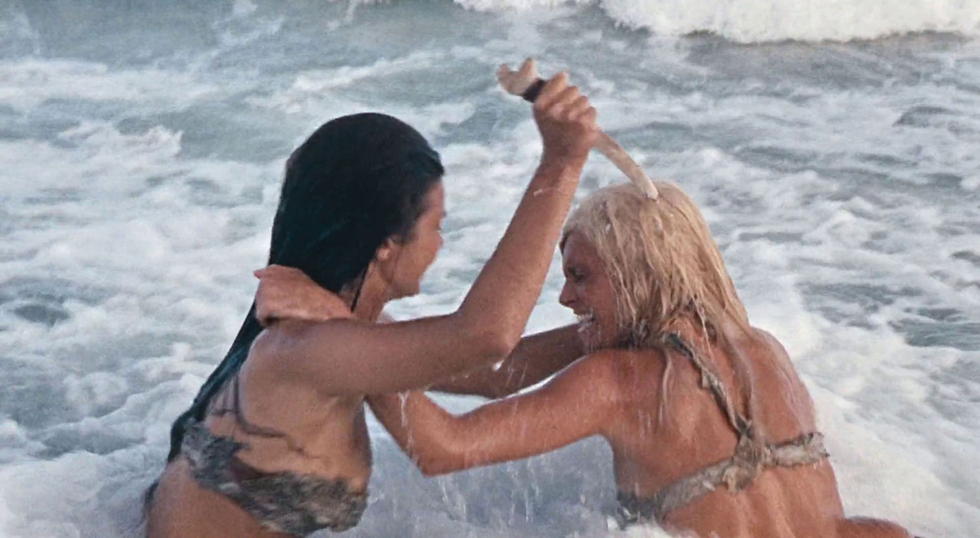 Victoria Vetri Nude & Sexy – When Dinosaurs Ruled The Earth 0044