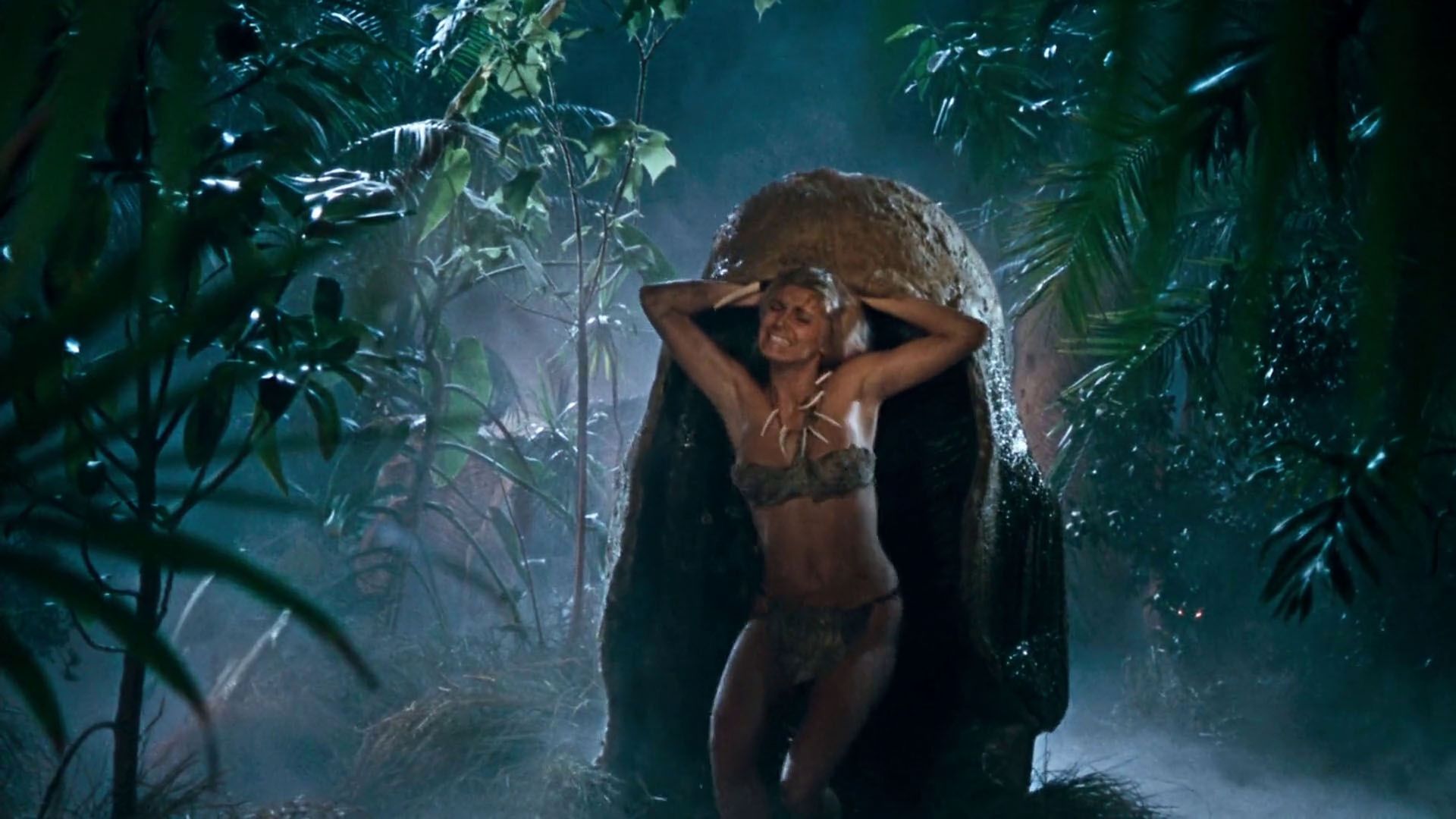 Victoria Vetri Nude & Sexy – When Dinosaurs Ruled The Earth 0045