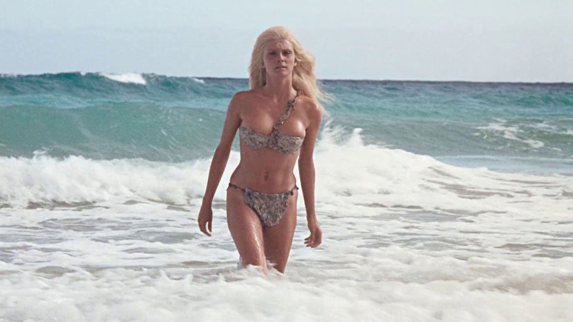 Victoria Vetri Nude & Sexy – When Dinosaurs Ruled The Earth 0052