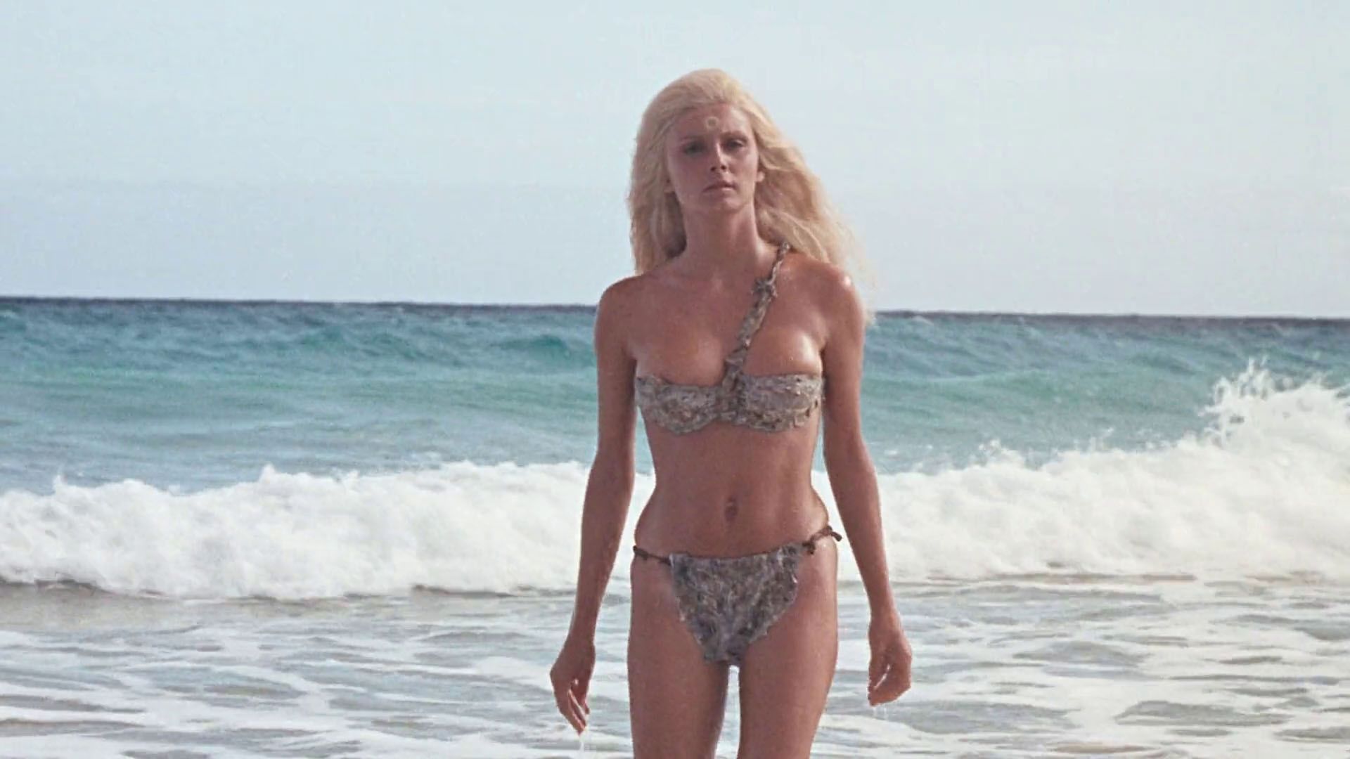 Victoria Vetri Nude & Sexy – When Dinosaurs Ruled The Earth 0053