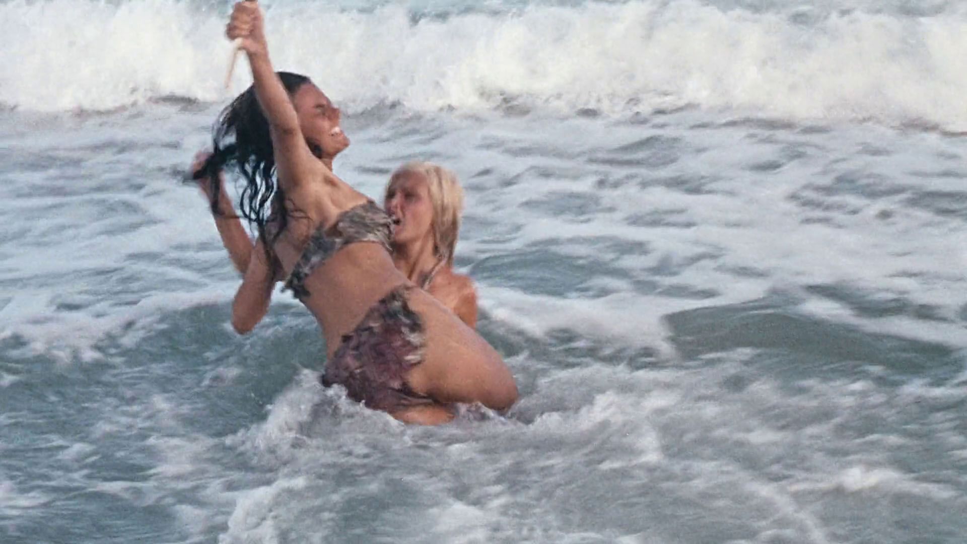 Victoria Vetri Nude & Sexy – When Dinosaurs Ruled The Earth 0056