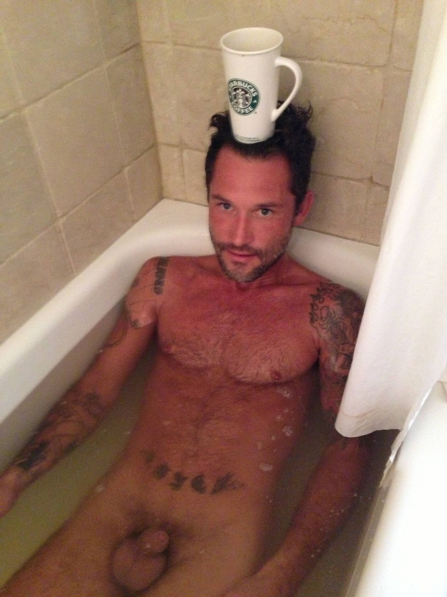 Allegra Carpenter Nude & Sexy 0057