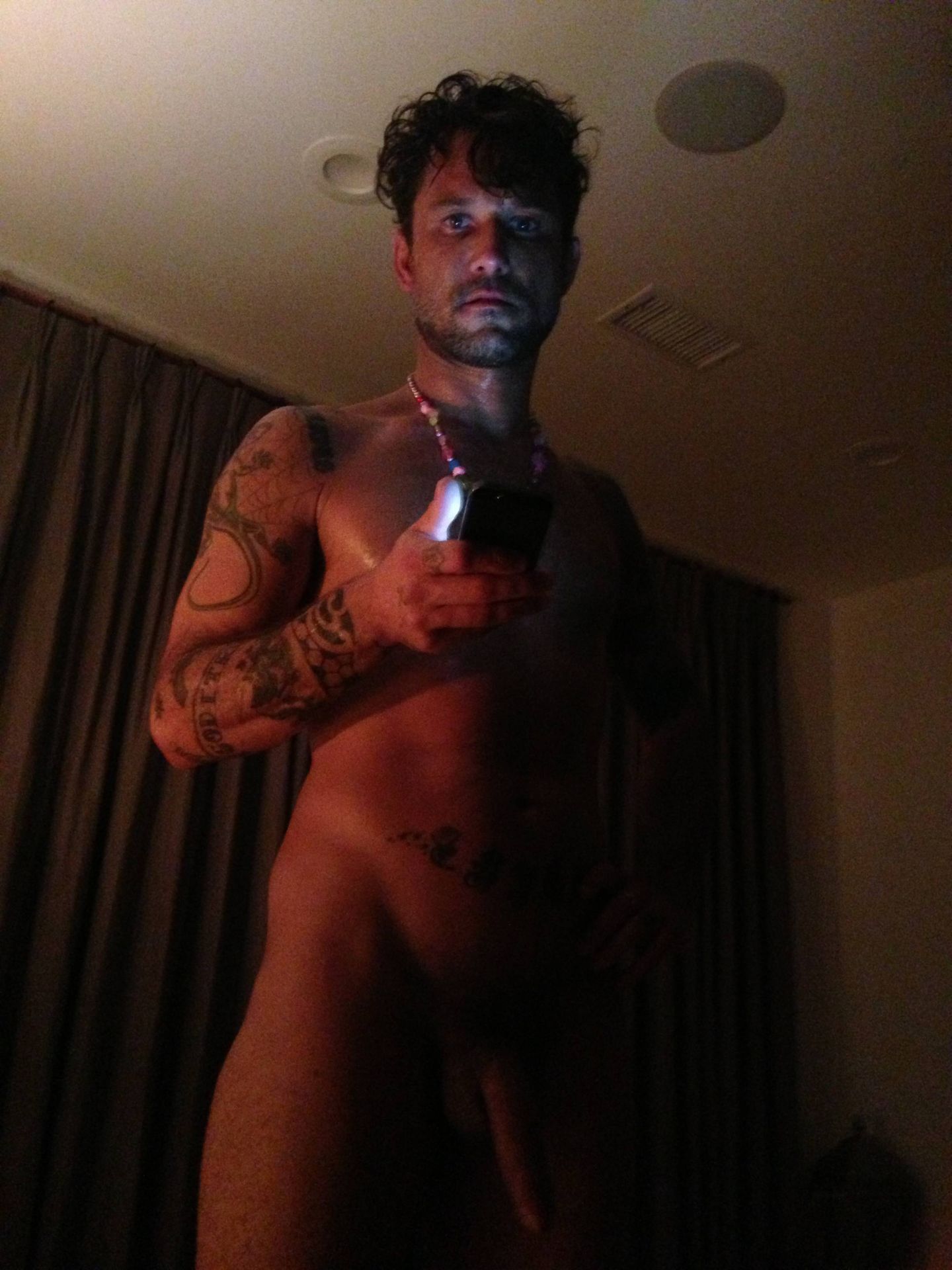 Allegra Carpenter Nude & Sexy 0060