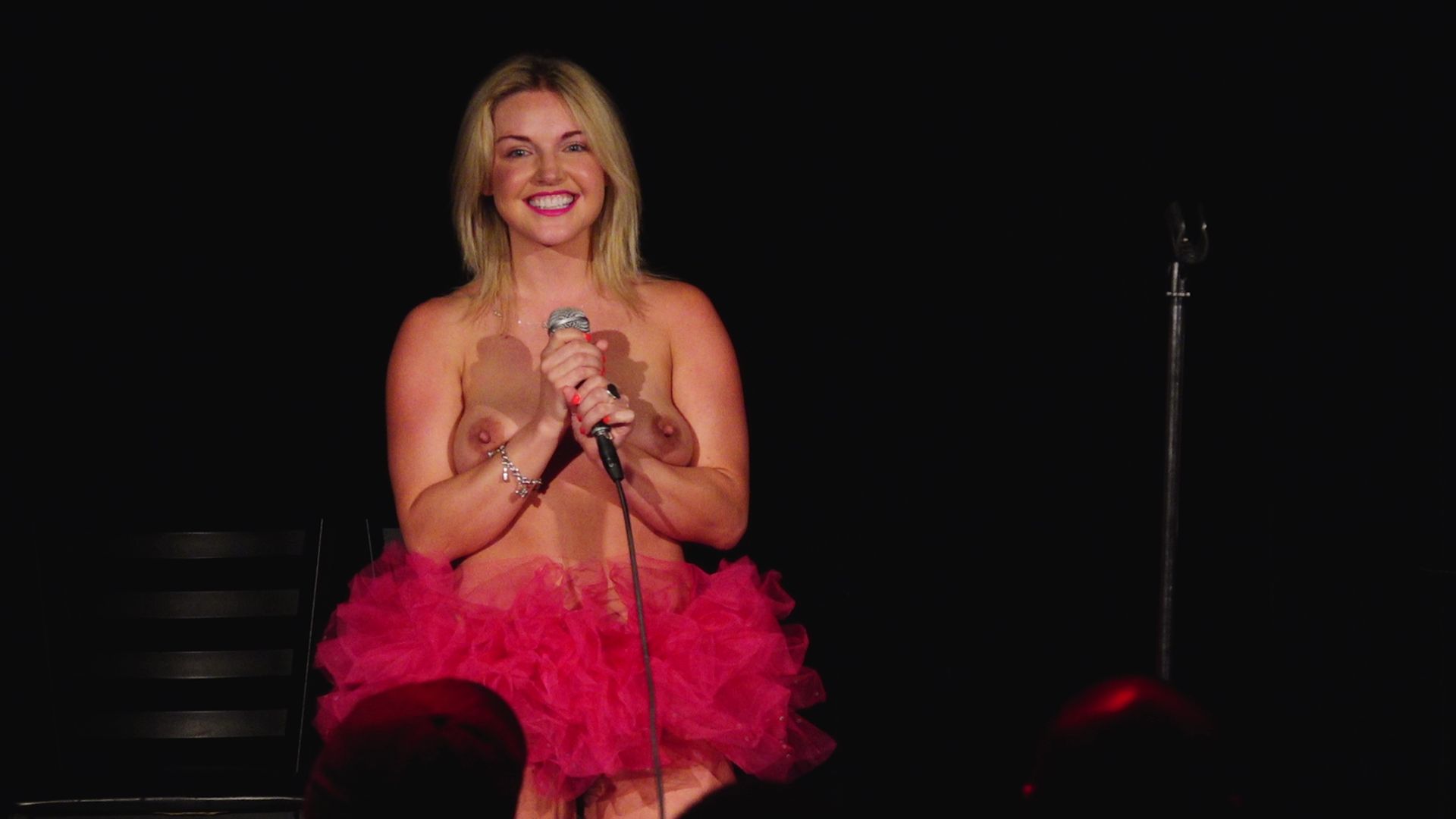 Beautiful Nudes, Hot Naked Females, Naked News, Nude Weather Girls