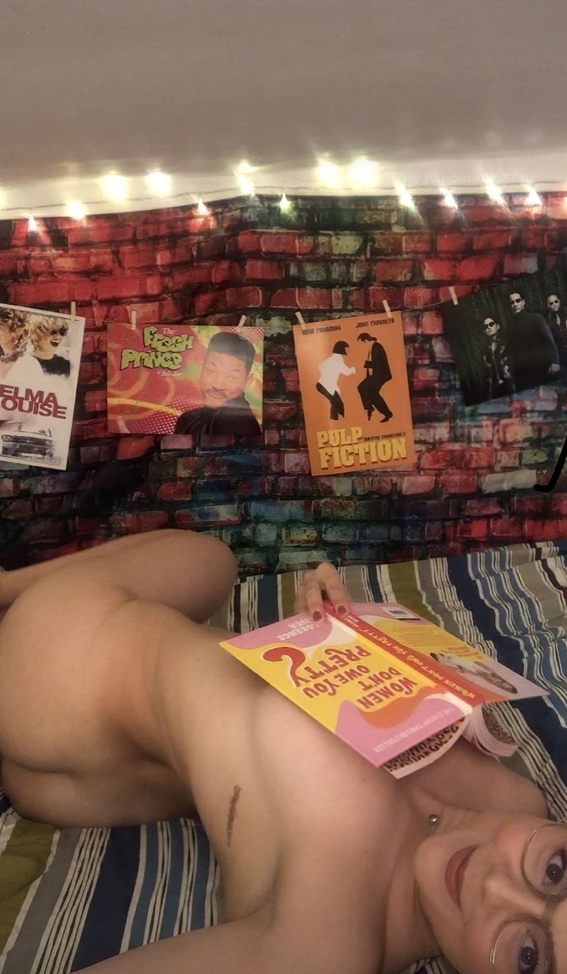 Megan Prescott Nude & Sexy 0001