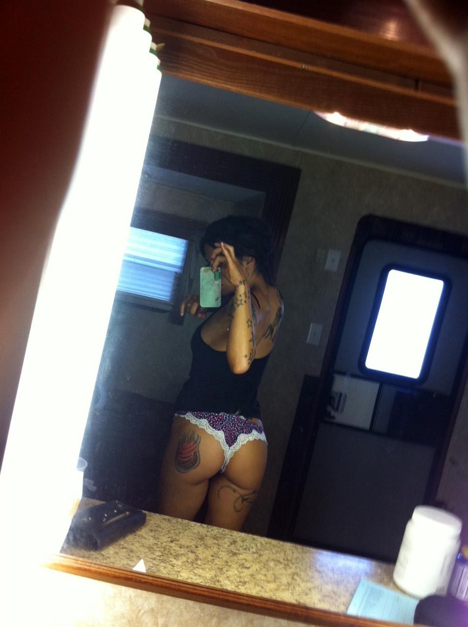 0419194836656 011 04 Sarah Shahi Nude Leaked Thefappeningblo