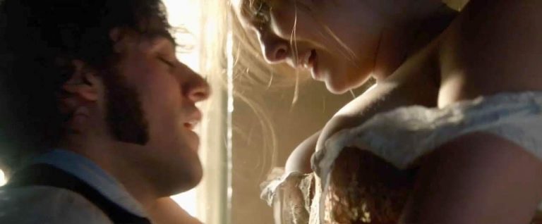 Elizabeth Olsen (81)