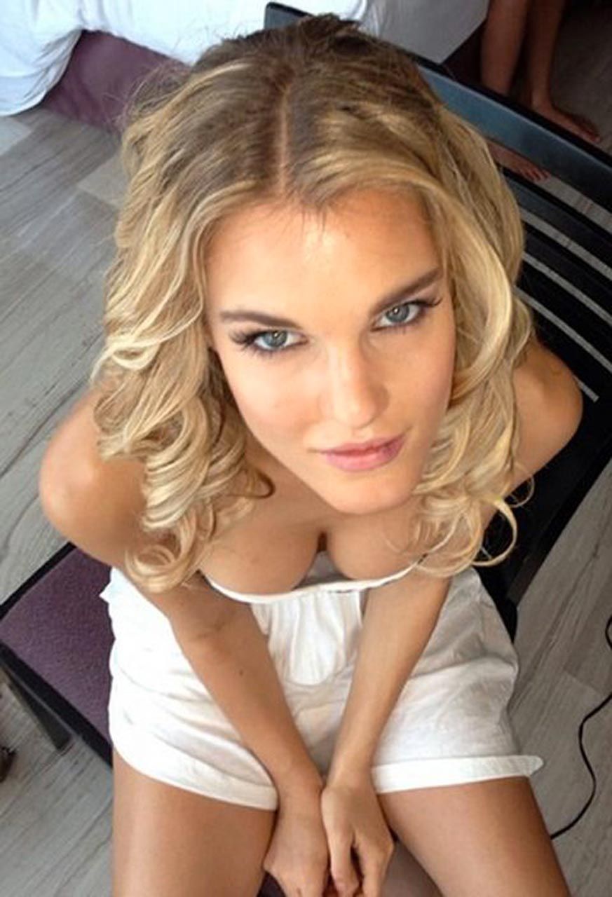 Joy Corrigan Nude Leaked The Fappening & Sexy 0024