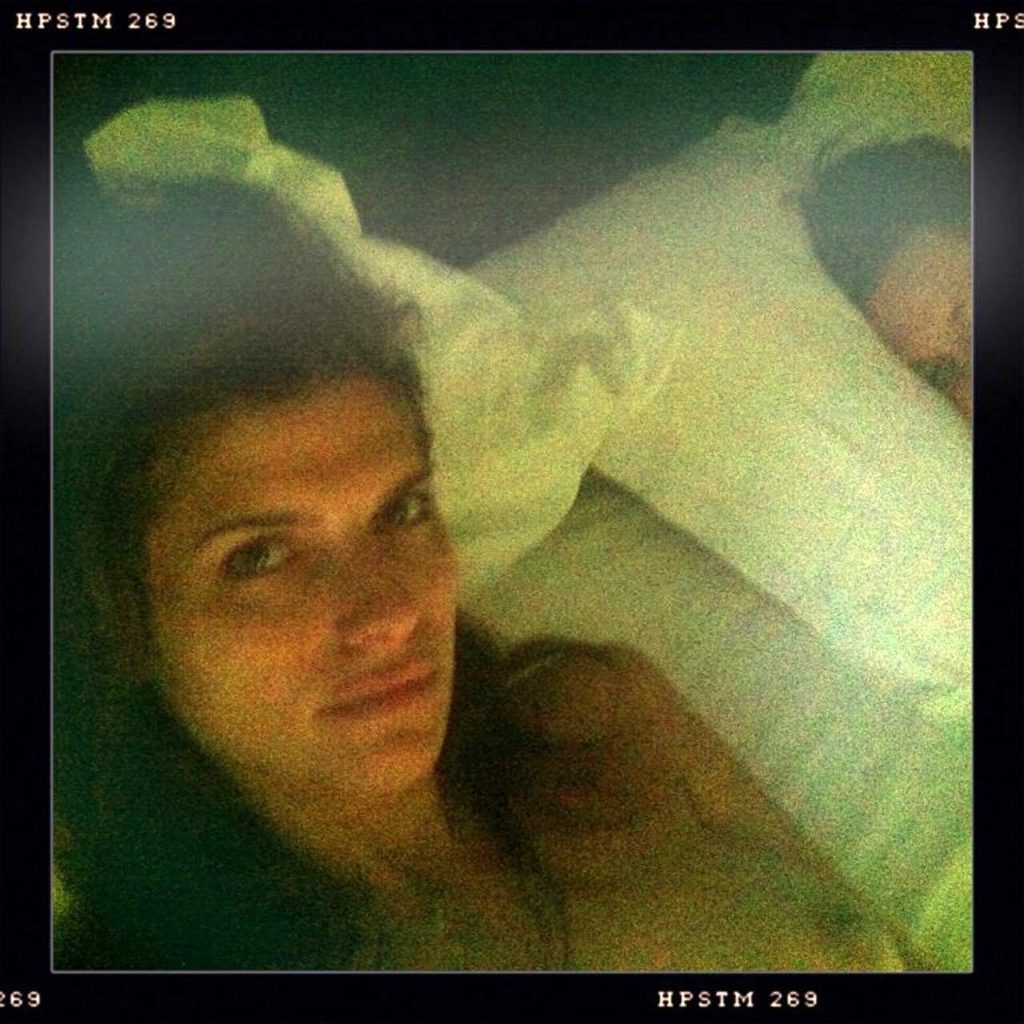 Lake Bell Nude Leaked (23)