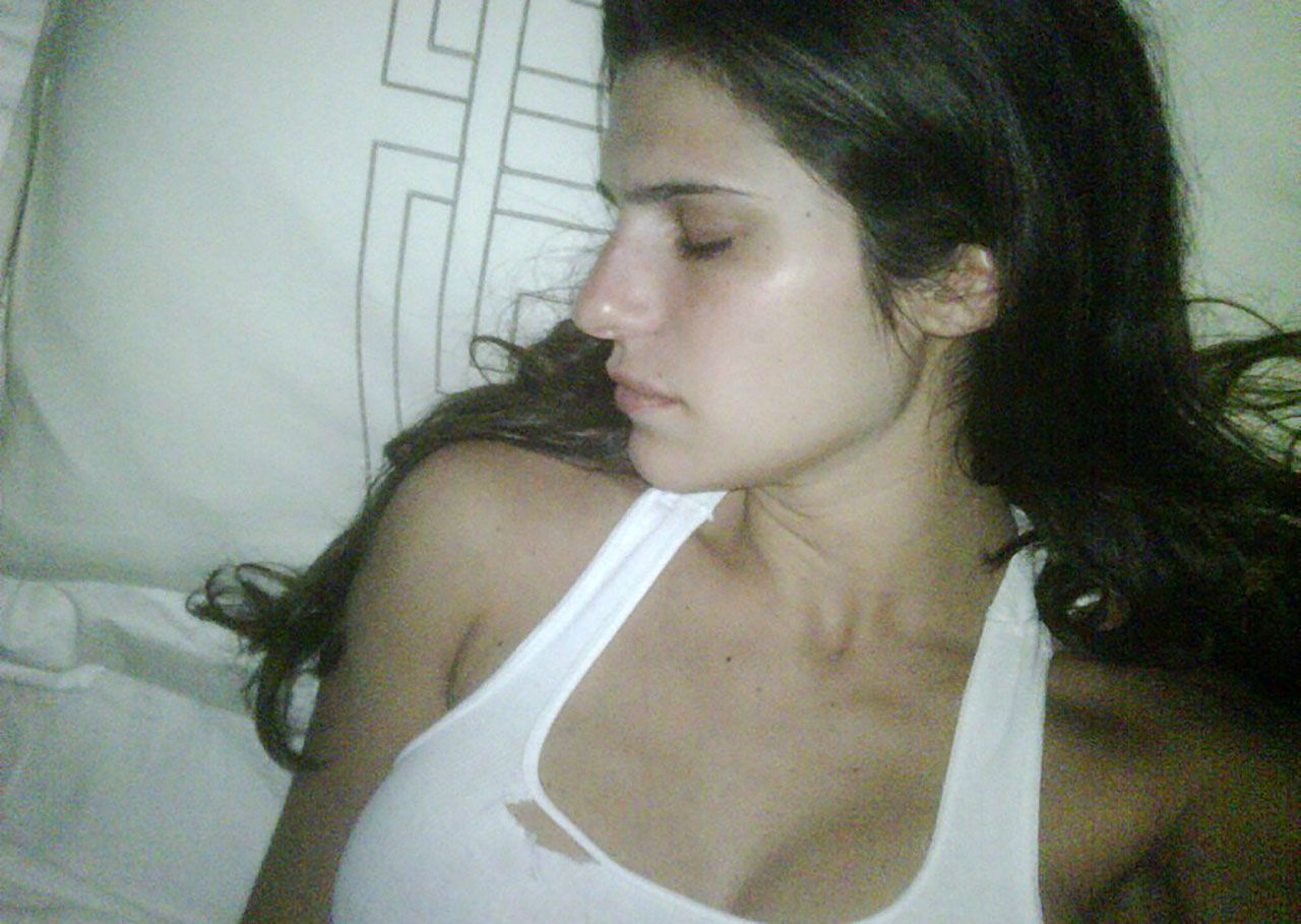 Lake Bell Nude Leaked (39)