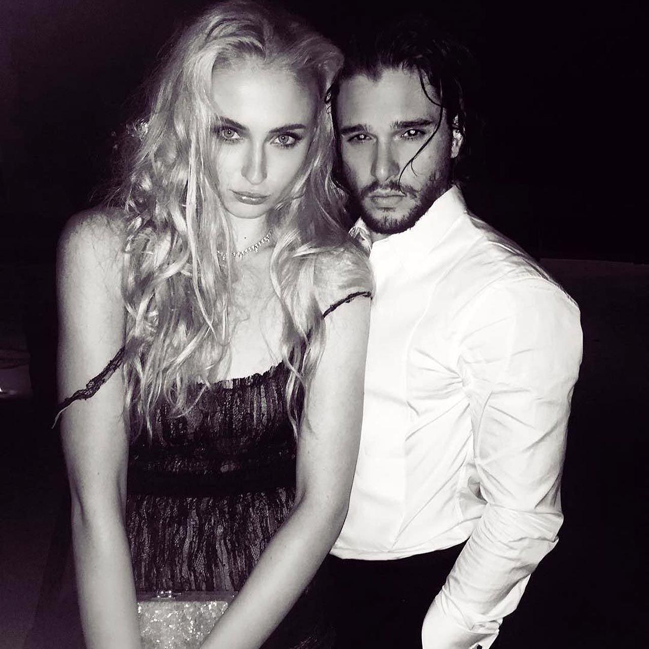 Sophie Turner Nude & Sexy 0075