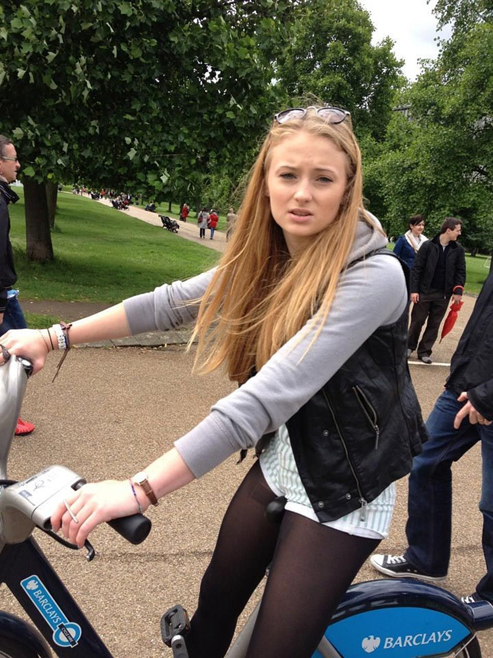 Sophie Turner Nude & Sexy 0077