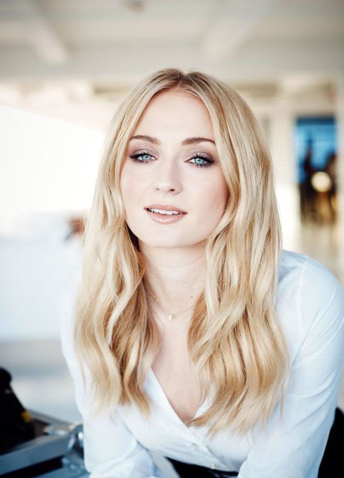 Sophie Turner Nude & Sexy 0232