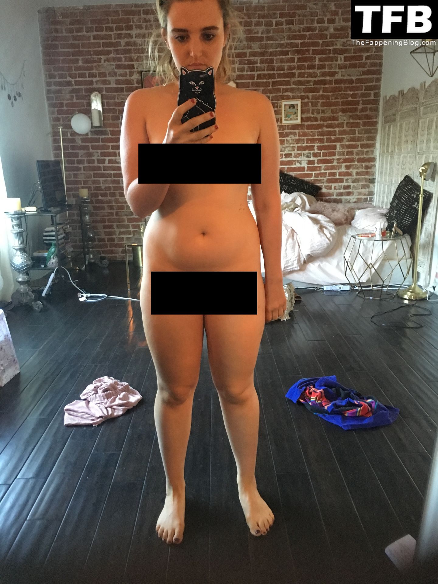 Chloe Fineman Nude Leaked The Fappening 0001