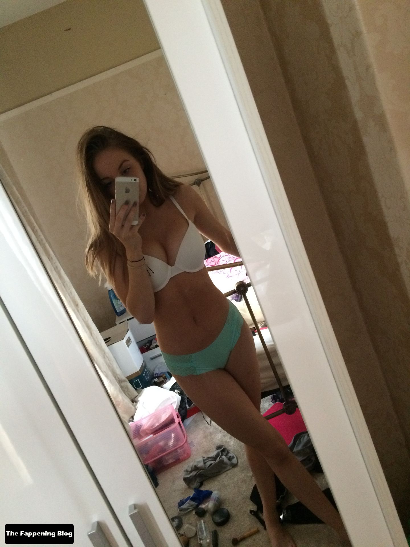 Eden Taylor Draper Nude & Sexy Leaked The Fappening 0020