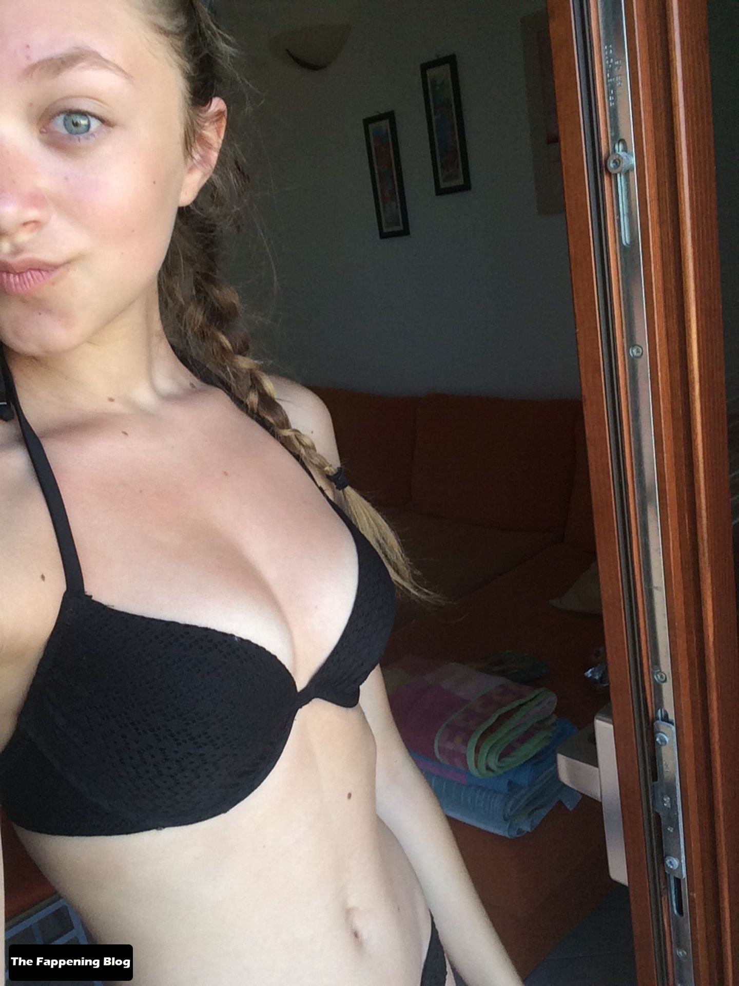 Eden Taylor Draper Nude & Sexy Leaked The Fappening 0025