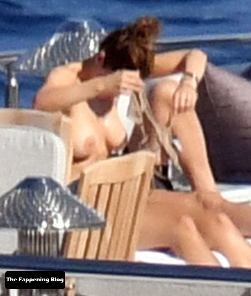 Katharine Mcphee Nude Leaked The Fappening, Topless & Sexy Collection 0010