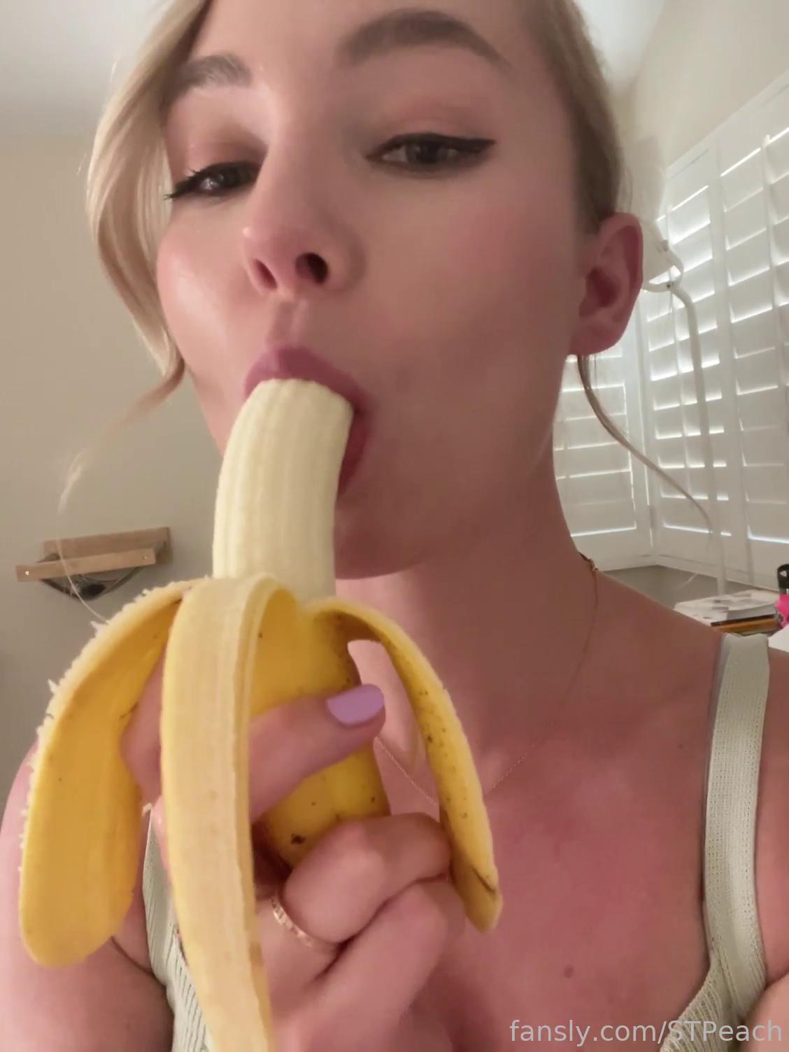 Stpeach Banana Deepthroat Fansly Video Leaked