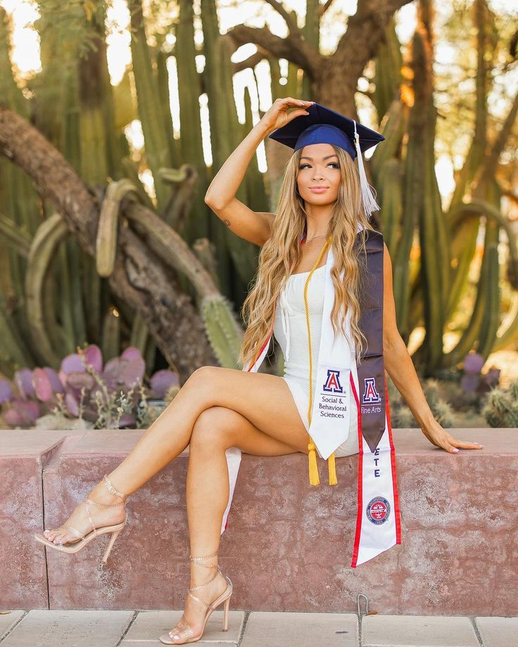 Courtney Cowles, Courtneyaugust , Theaugustangel (10)